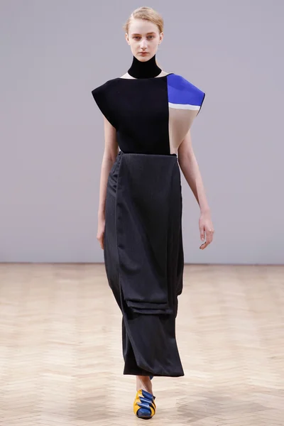 Look 13